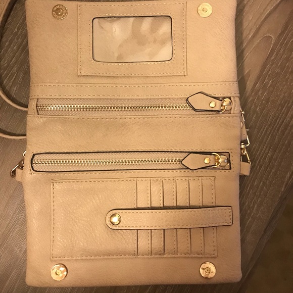 Crossbody Purse! - Picture 3 of 5